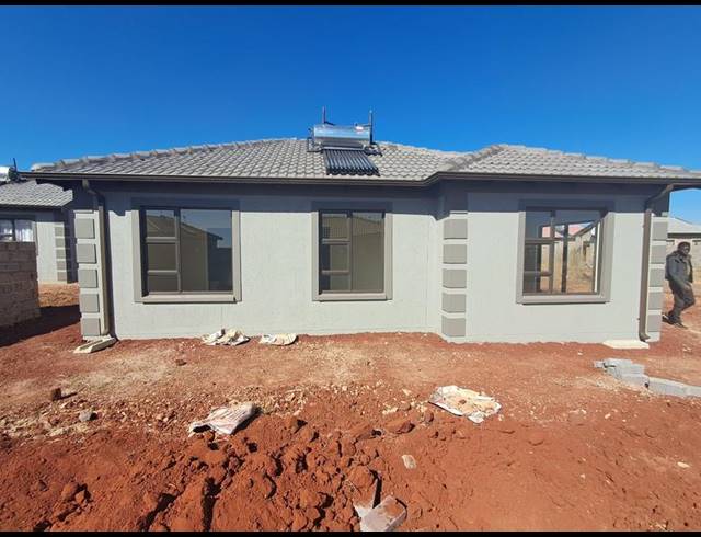 3 BEDROOM HOUSE FOR SALE IN WINDMILL PARK